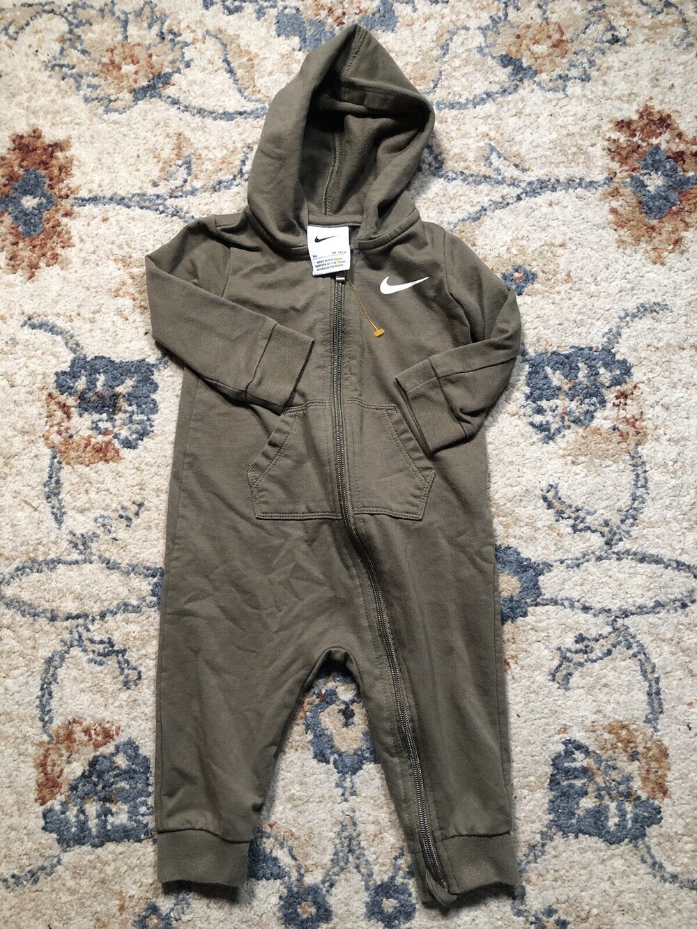 Nike Baby Hooded One Piece Bodysuit Zipper Unisex Size 9 Months Green